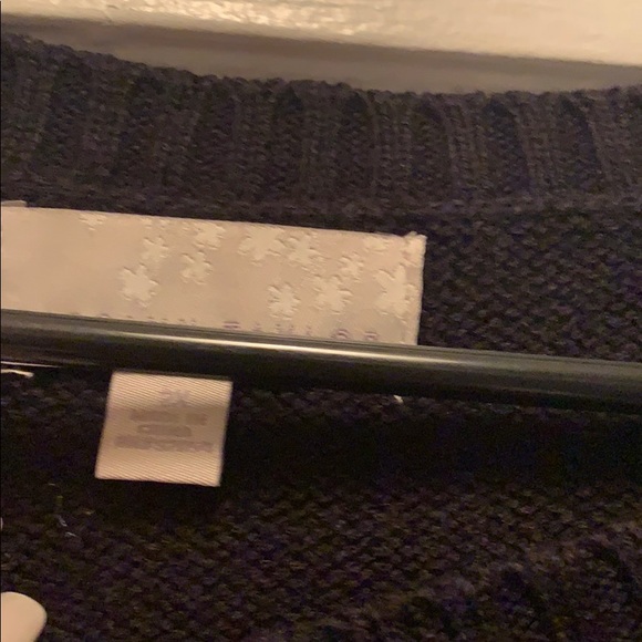 Reindeer Christmas Sweater - Picture 3 of 4